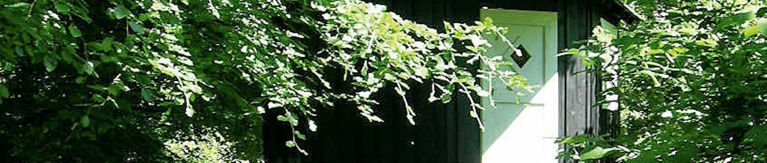 Puumaja on muksujen suosikki Puumajan rakentaminen